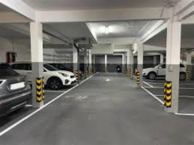 Garaje en Alquiler en Avinguda Reis Catòlics, 61 en Benifaió