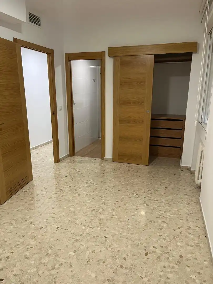 Piso de alquiler en Calle del Doce de Octubre, 14, Zona Centro Piso de alquiler en Córdoba con Aire acondicionado, Horno y Lavadora