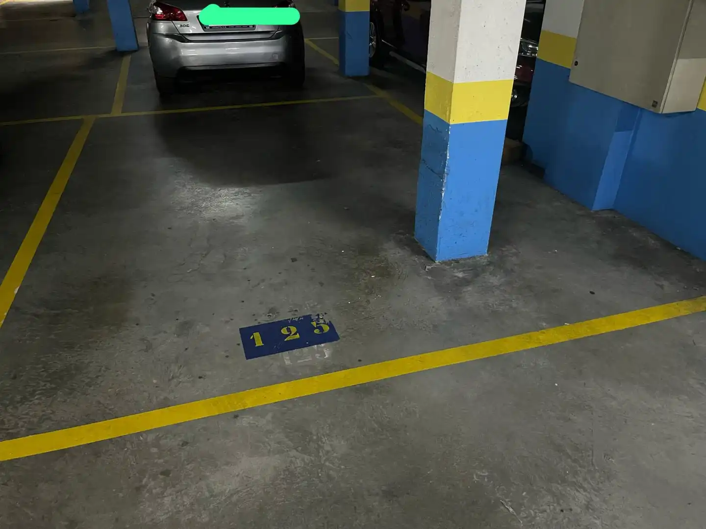 Garage zur Miete in Calle Aurelio de Llano, 1, Auditorio - Seminario - Parque de Invierno Parkplatz von Garage zur Miete in Oviedo