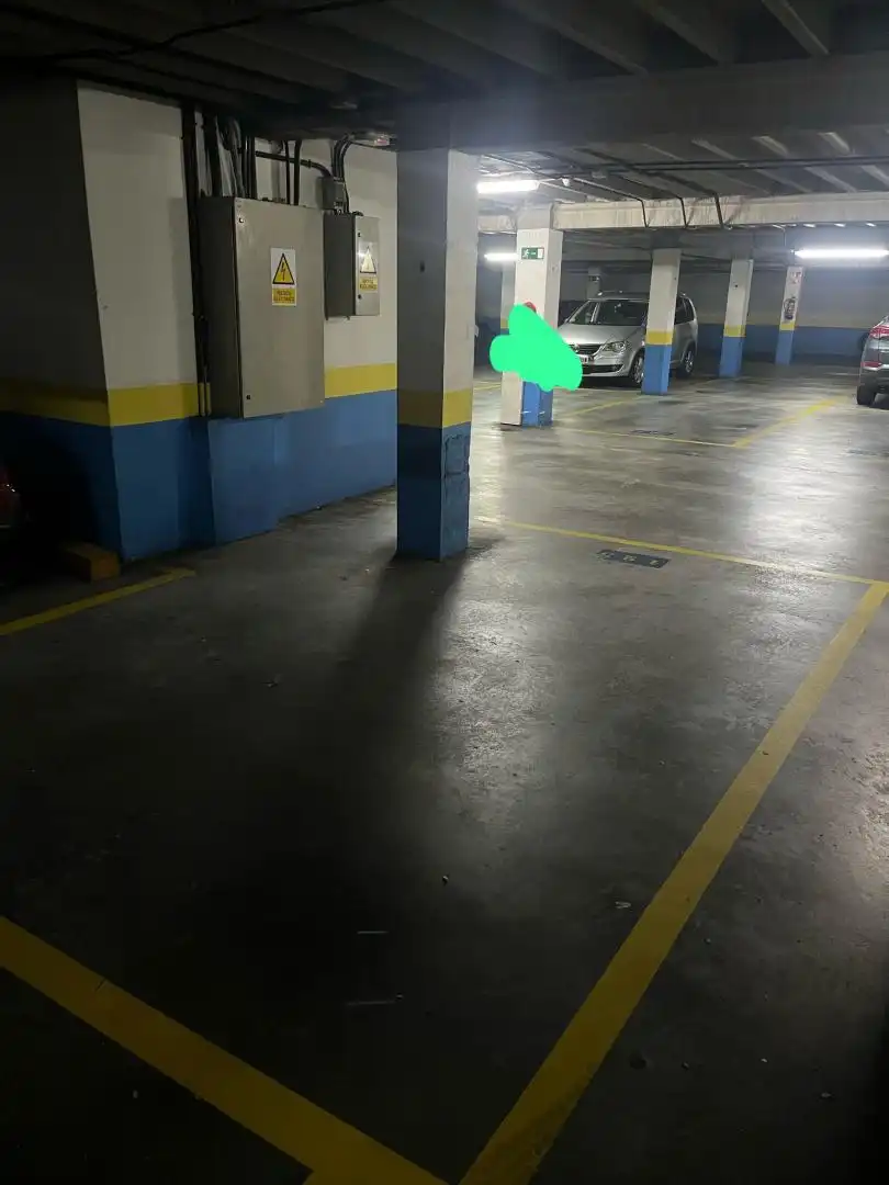 Garage zur Miete in Calle Aurelio de Llano, 1, Auditorio - Seminario - Parque de Invierno Parkplatz von Garage zur Miete in Oviedo
