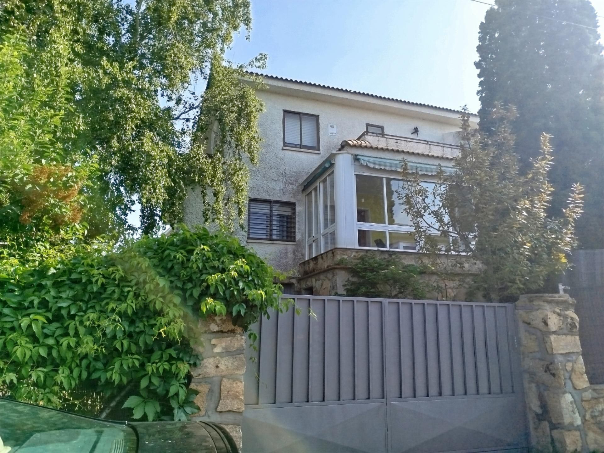 Exterior view of House or chalet to rent in Navalperal de Pinares  with Heating, Private garden and Terrace