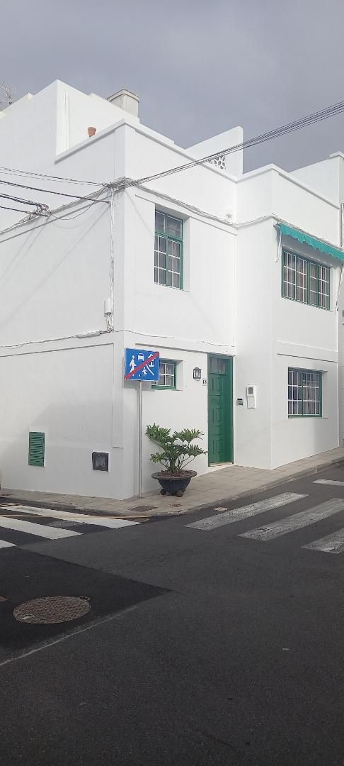 Exterior view of Single-family semi-detached for sale in San Juan de la Rambla  with Terrace
