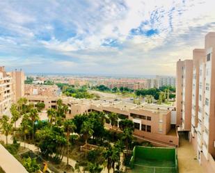 Vista exterior de Pis de lloguer en  Almería Capital amb Aire condicionat, Calefacció i Parquet