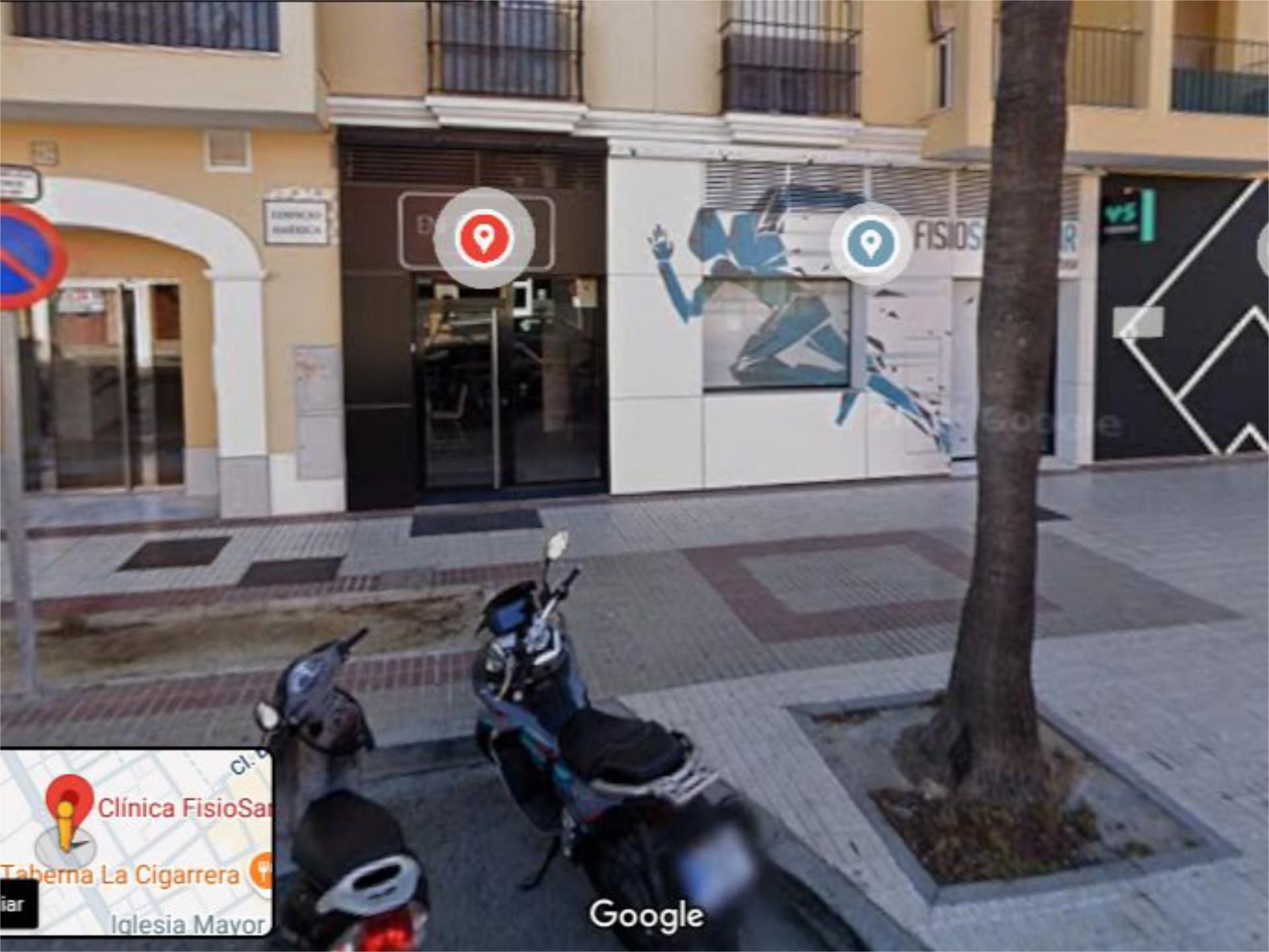 Vista exterior de Local en venda en Sanlúcar de Barrameda amb Aire condicionat
