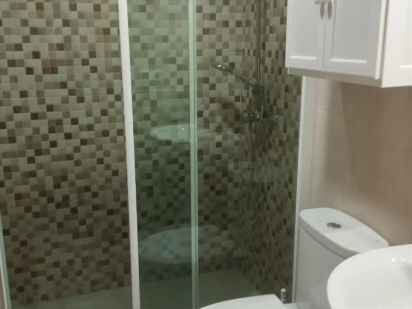 Piso en venta en Calle de los Donantes, 24, Prado del Rey Baño de Piso en venta en Prado del Rey con Aire acondicionado, Calefacción y Amueblado