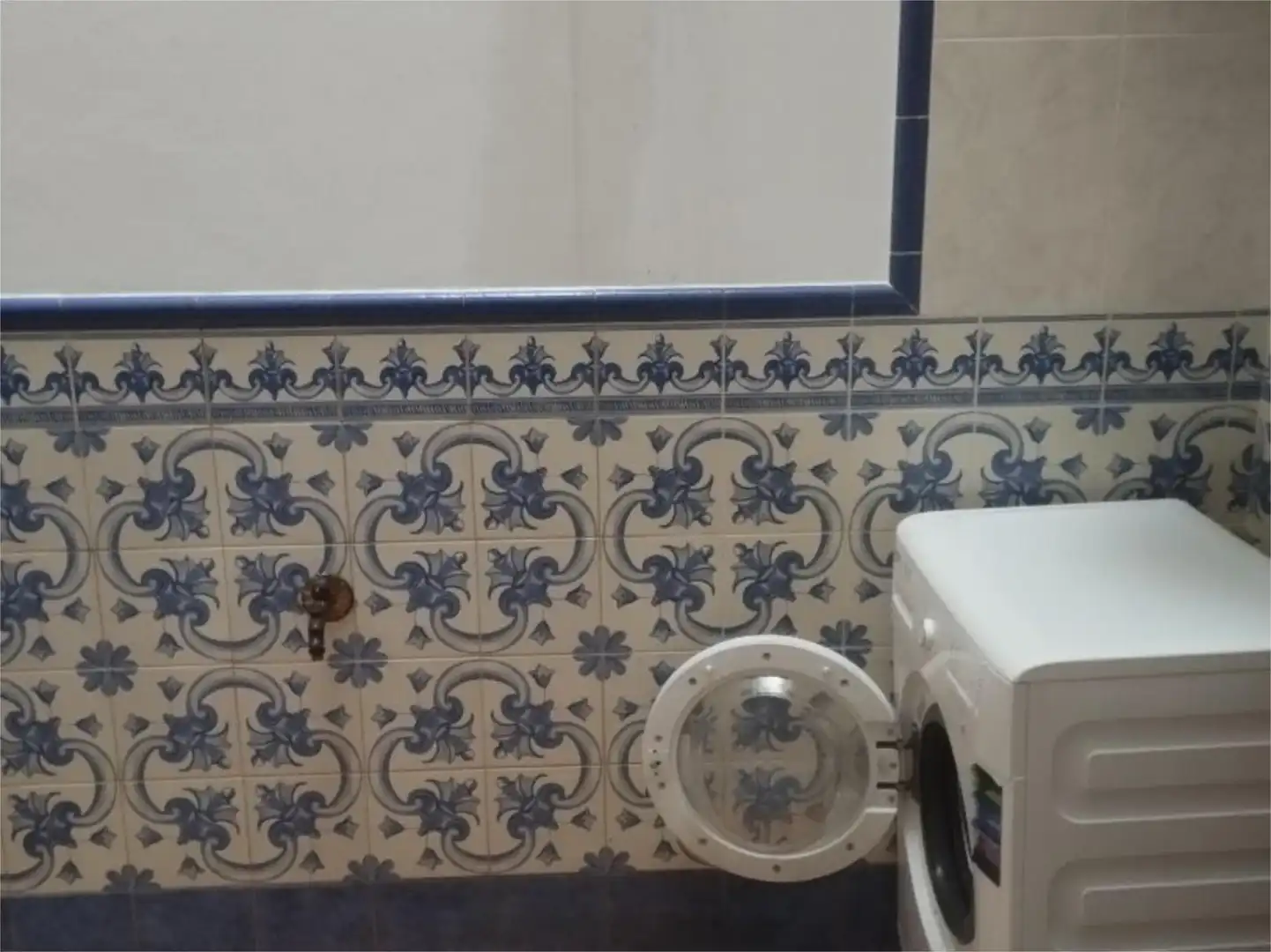 Piso en venta en Calle de los Donantes, 24, Prado del Rey Baño de Piso en venta en Prado del Rey con Aire acondicionado, Calefacción y Amueblado
