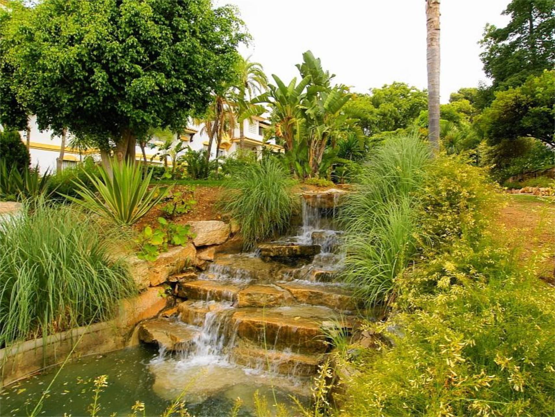 Garden of Flat for sale in Marbella  with Air Conditioner, Terrace and Swimming Pool