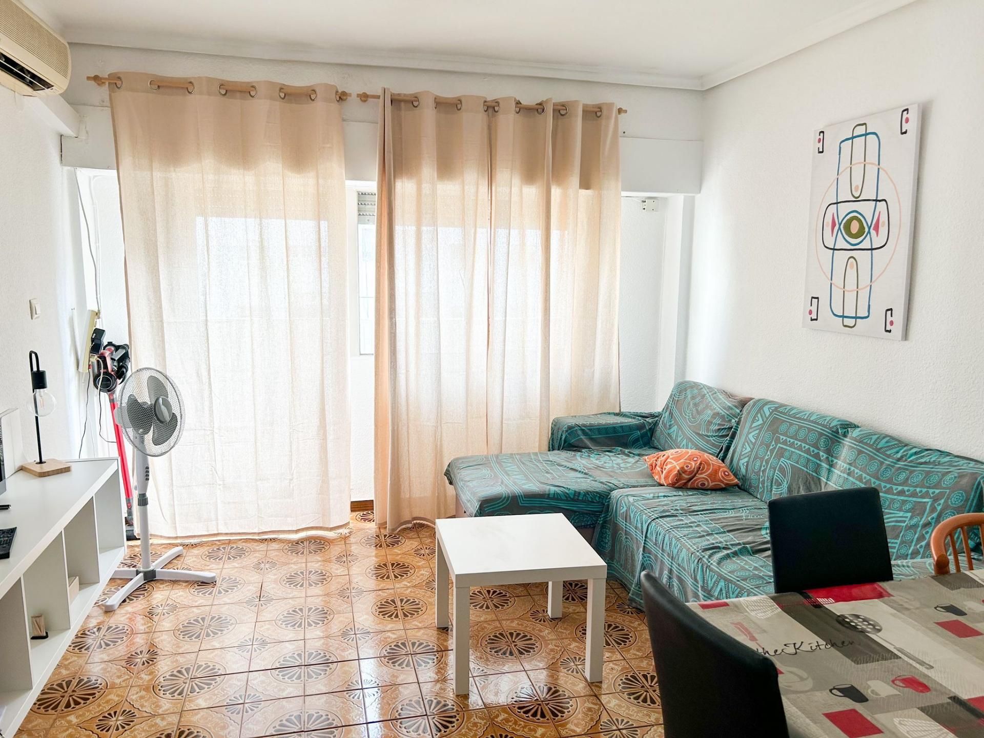 Sala d'estar de Pis en venda en  Valencia Capital amb Aire condicionat i Balcó