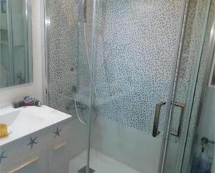 Bathroom of Flat to rent in  Granada Capital  with Heating, Private garden and Terrace
