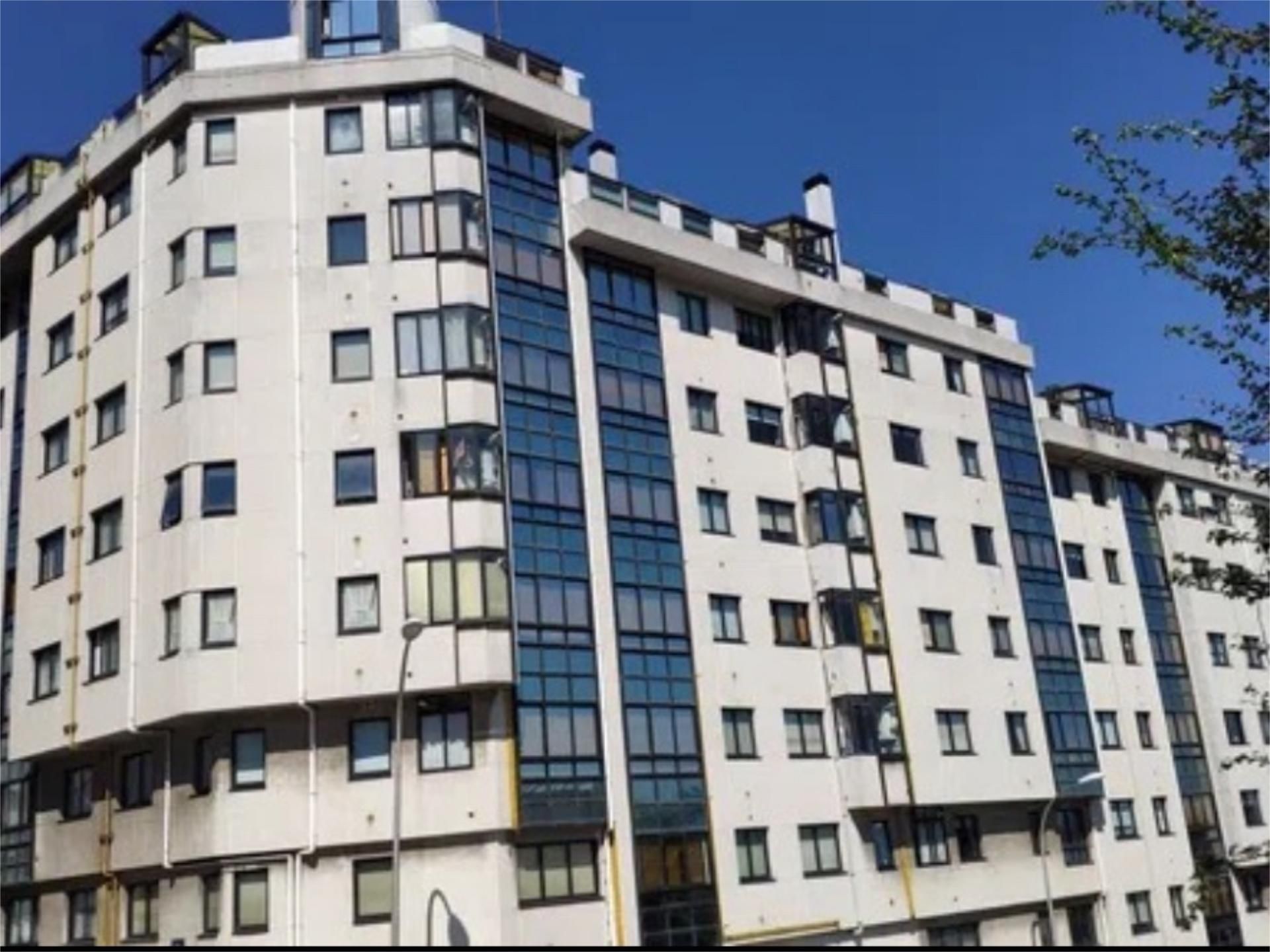 Vista exterior de Pis de lloguer en A Coruña Capital  amb Calefacció, Terrassa i Moblat