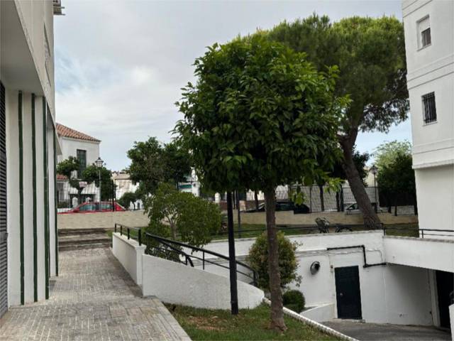 Garaje en Alquiler en Calle Sierra del Aljibe, 4 en El Altillo