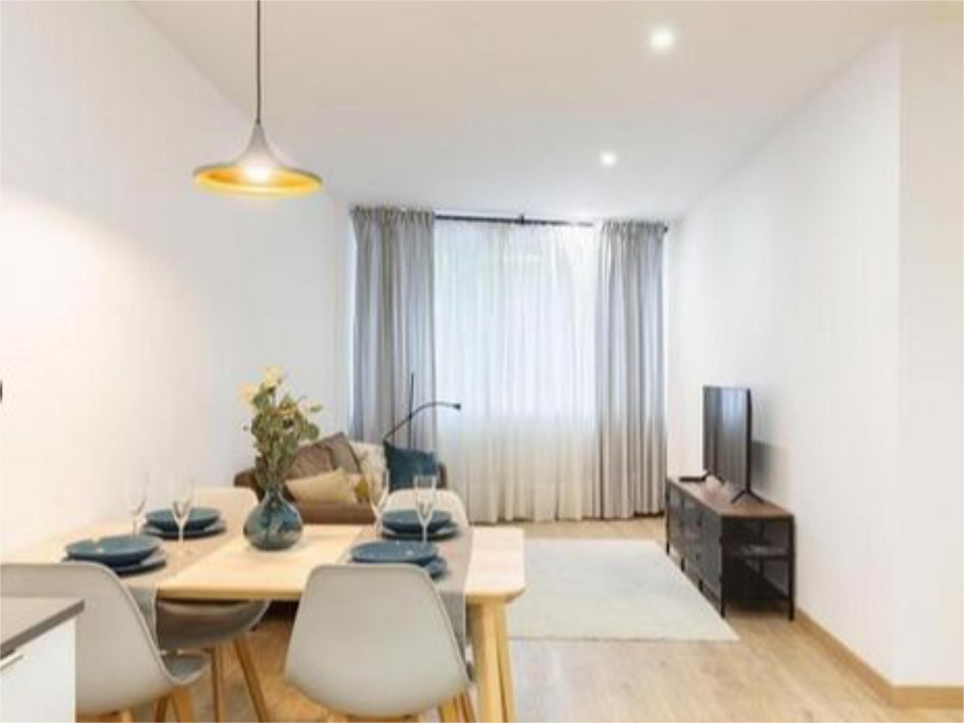 Living room of Flat for sale in  Sevilla Capital