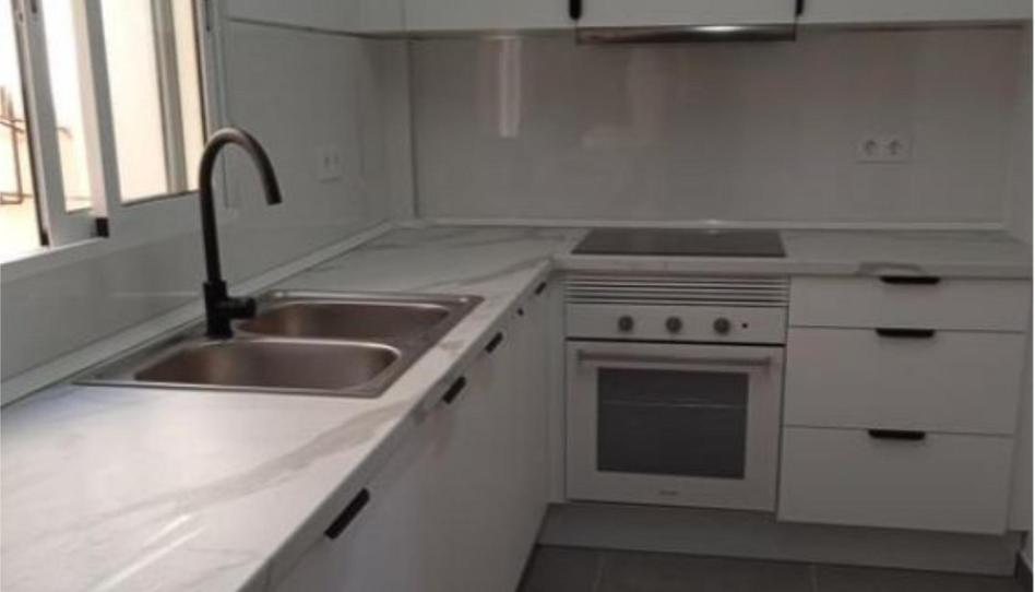 Photo 1 of Flat for sale in Calle Pintarroja, 4, San Jerónimo - La Bachillera, Sevilla