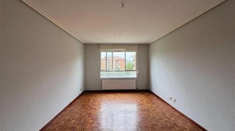 Foto 2 de Piso en venta en Fuente de la Salud Kalea, 9, Desamparados, Vitoria - Gasteiz