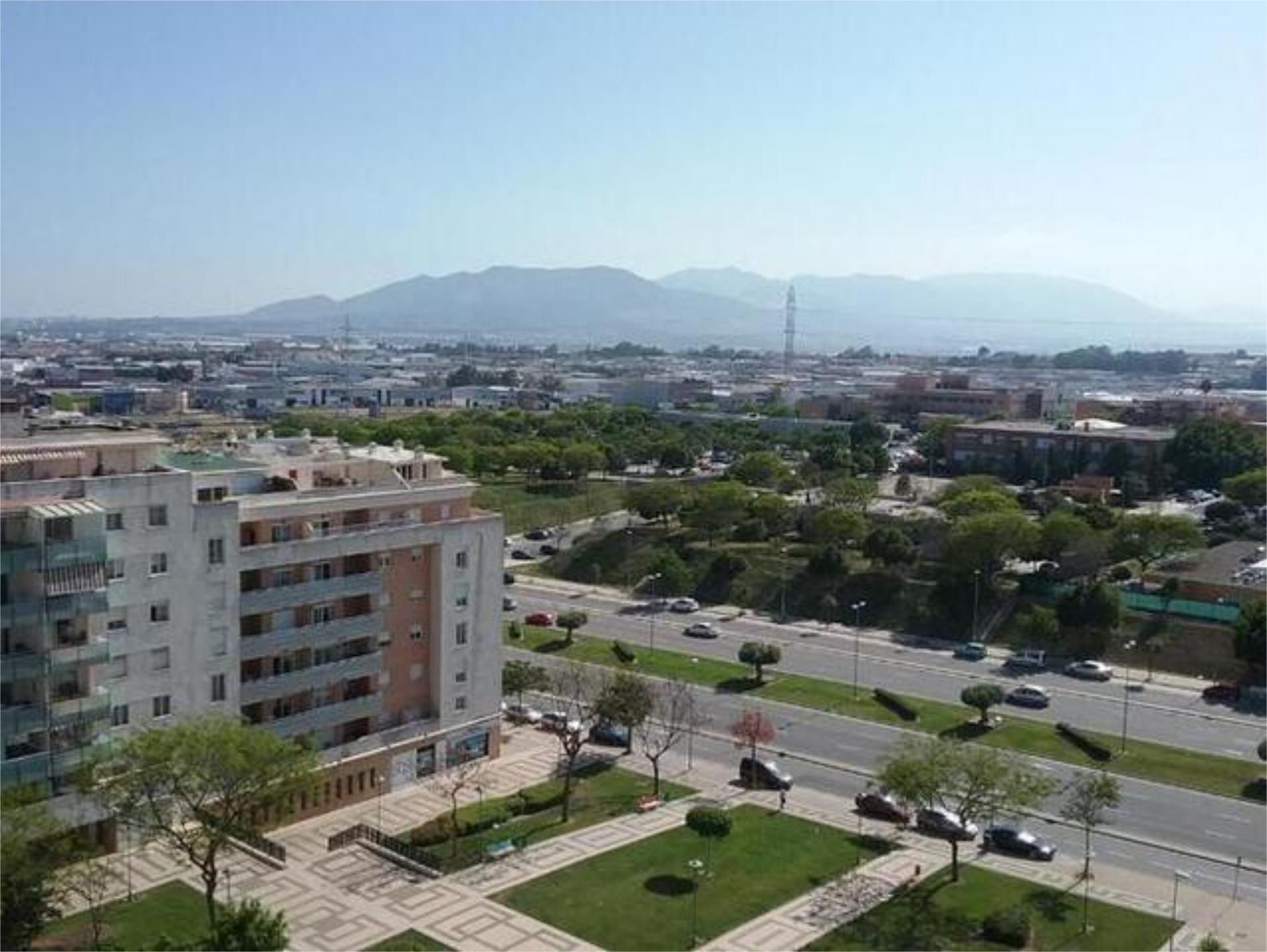 Vista exterior de Pis de lloguer en Málaga Capital amb Terrassa, Piscina i Moblat