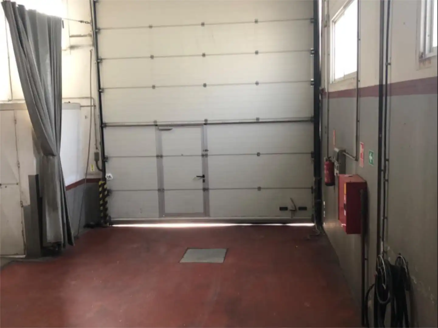 Local en venta en Polígono los Caños, 50, Zafra Local en venta en Zafra con Aire acondicionado, Calefacción y Amueblado