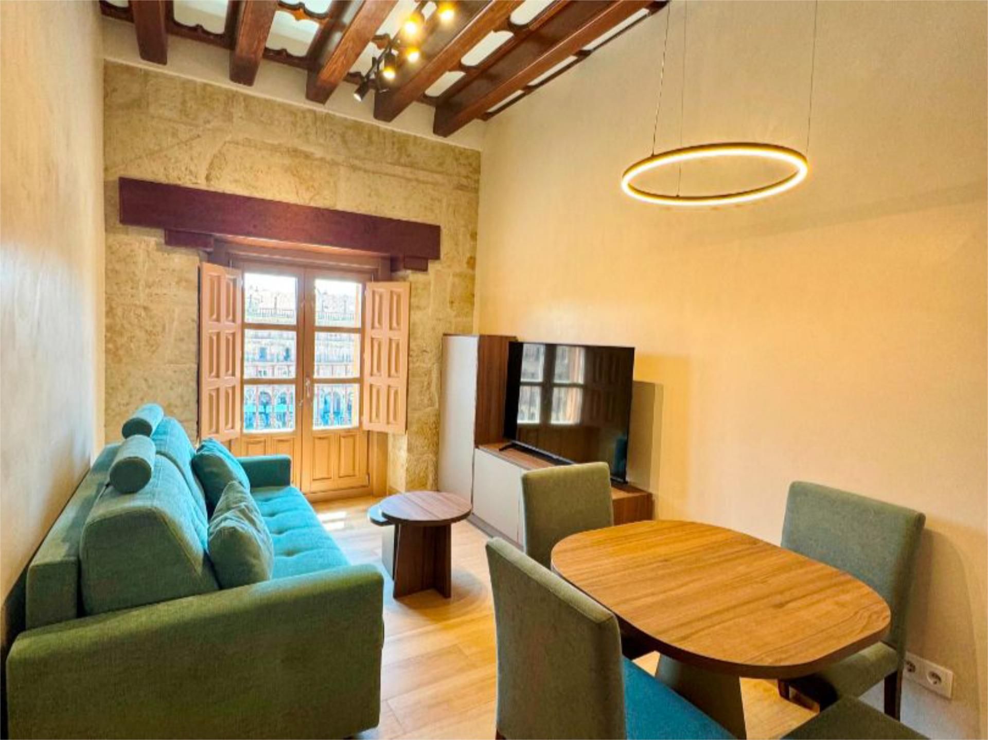 Living room of Apartment to rent in Salamanca Capital  with Air Conditioner, Terrace and Balcony