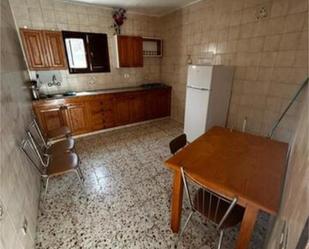 Cuina de Casa o xalet de lloguer en Santa Lucía de Tirajana amb Jardí privat, Moblat i Es permeten mascotes