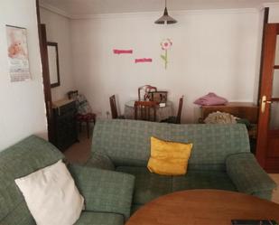 Living room of Flat to rent in  Jaén Capital  with Heating, Terrace and Furnished