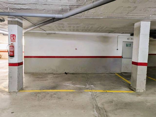 Garaje en Venta en Calle Estornino, 9 en Los Pacos