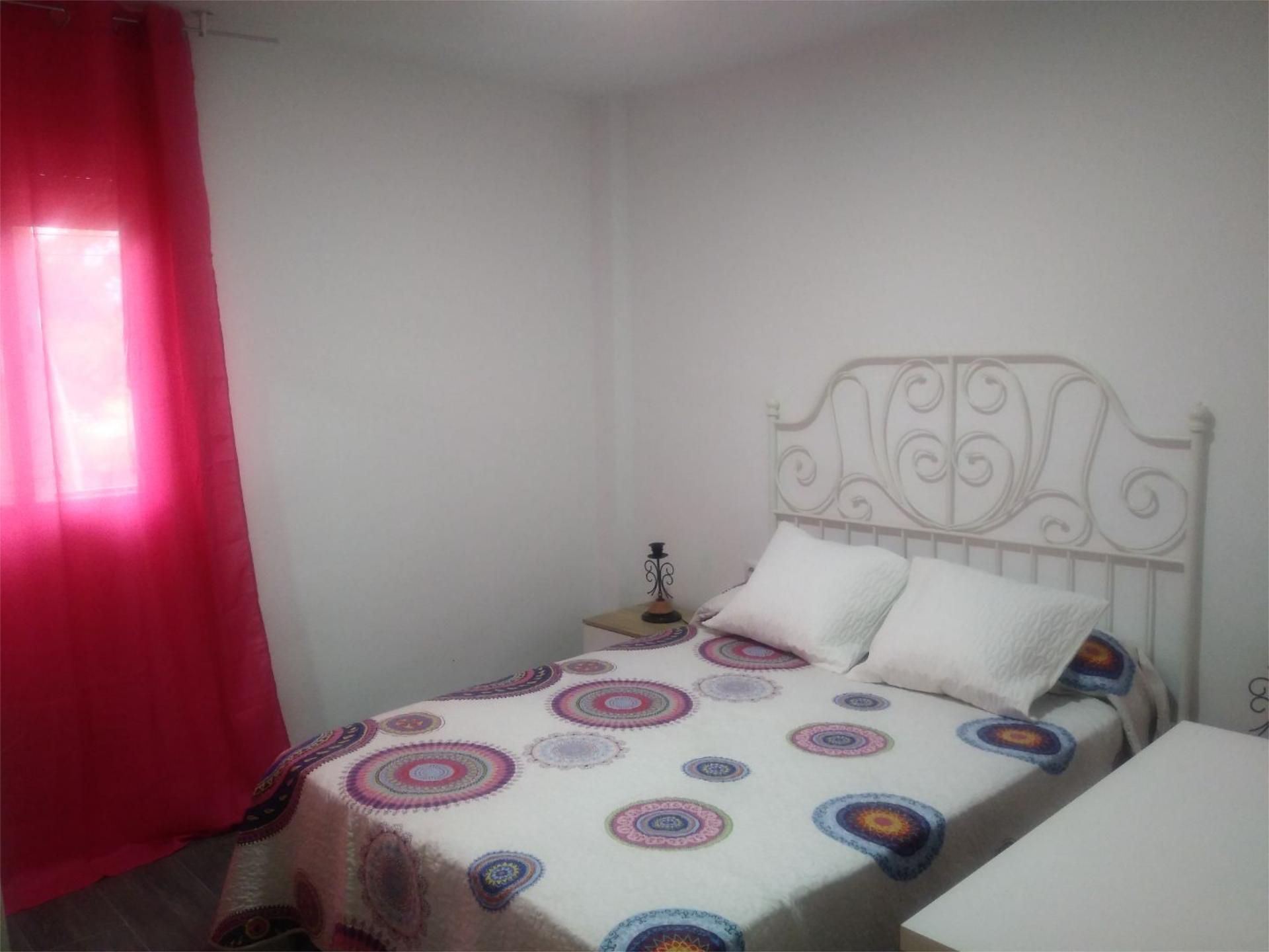 Bedroom of Flat to rent in Getafe  with Air Conditioner, Heating and Parquet flooring