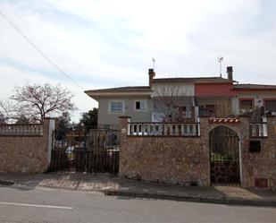 Vista exterior de Casa adosada en venda en Maçanet de la Selva amb Calefacció, Jardí privat i Terrassa