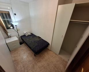 Dormitori de Pis per a compartir en  Barcelona Capital amb Calefacció, Moblat i Balcó