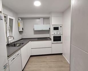 Kitchen of Flat to rent in Mérida  with Air Conditioner, Parquet flooring and Oven