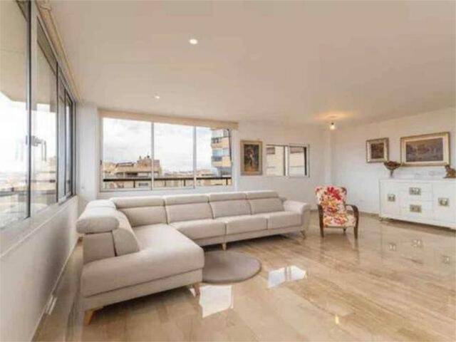 Piso en Venta en Cabo de las Huertas