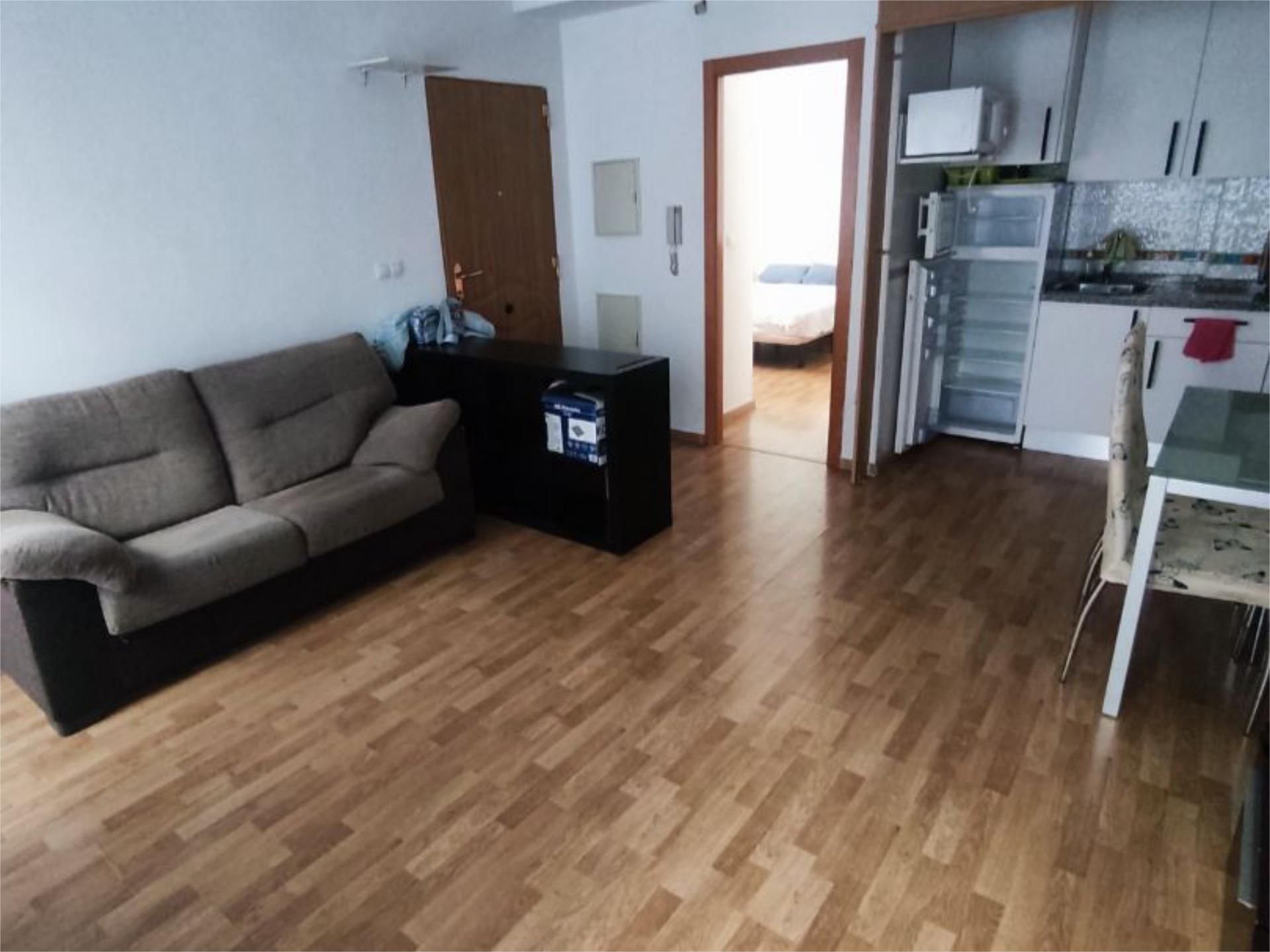 Living room of Flat to rent in  Granada Capital  with Air Conditioner and Balcony