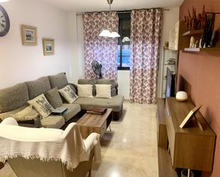 Living room of Flat for sale in  Sevilla Capital  with Air Conditioner, Storage room and Oven