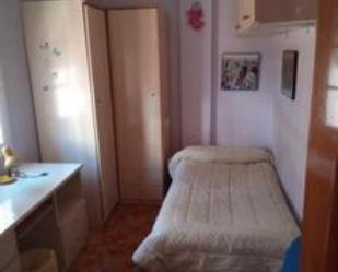 Dormitori de Casa o xalet per a compartir en Málaga Capital amb Aire condicionat, Jardí privat i Moblat