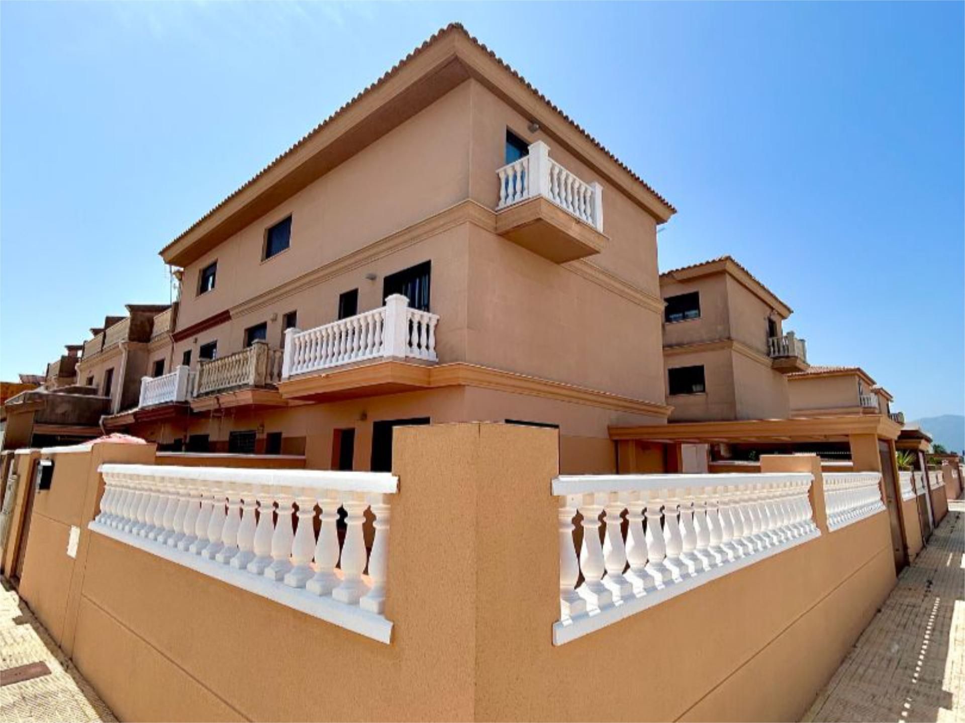 Exterior view of Single-family semi-detached for sale in Cullera  with Air Conditioner, Terrace and Balcony