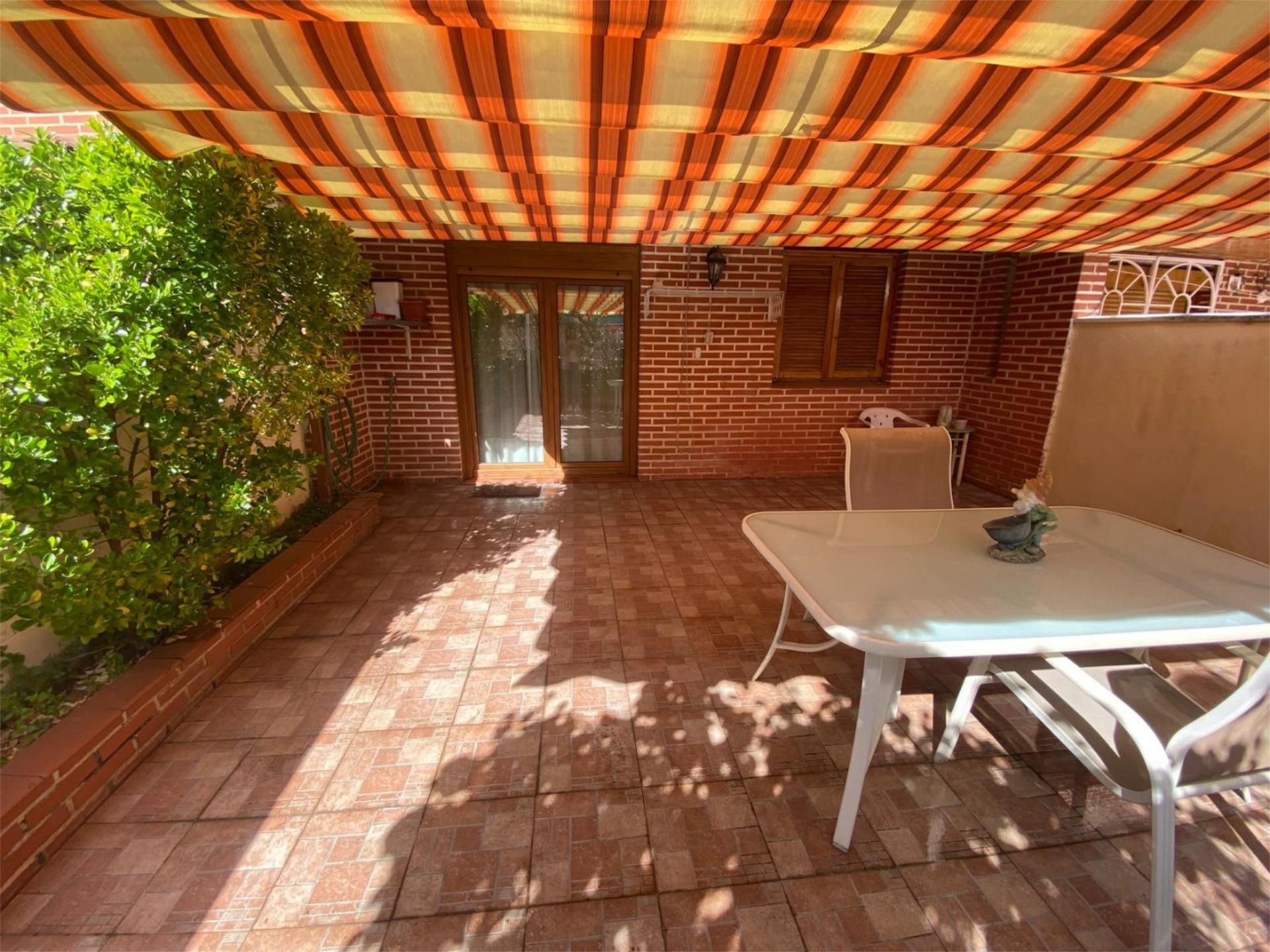 Terrace of House or chalet for sale in Alcalá de Henares  with Air Conditioner