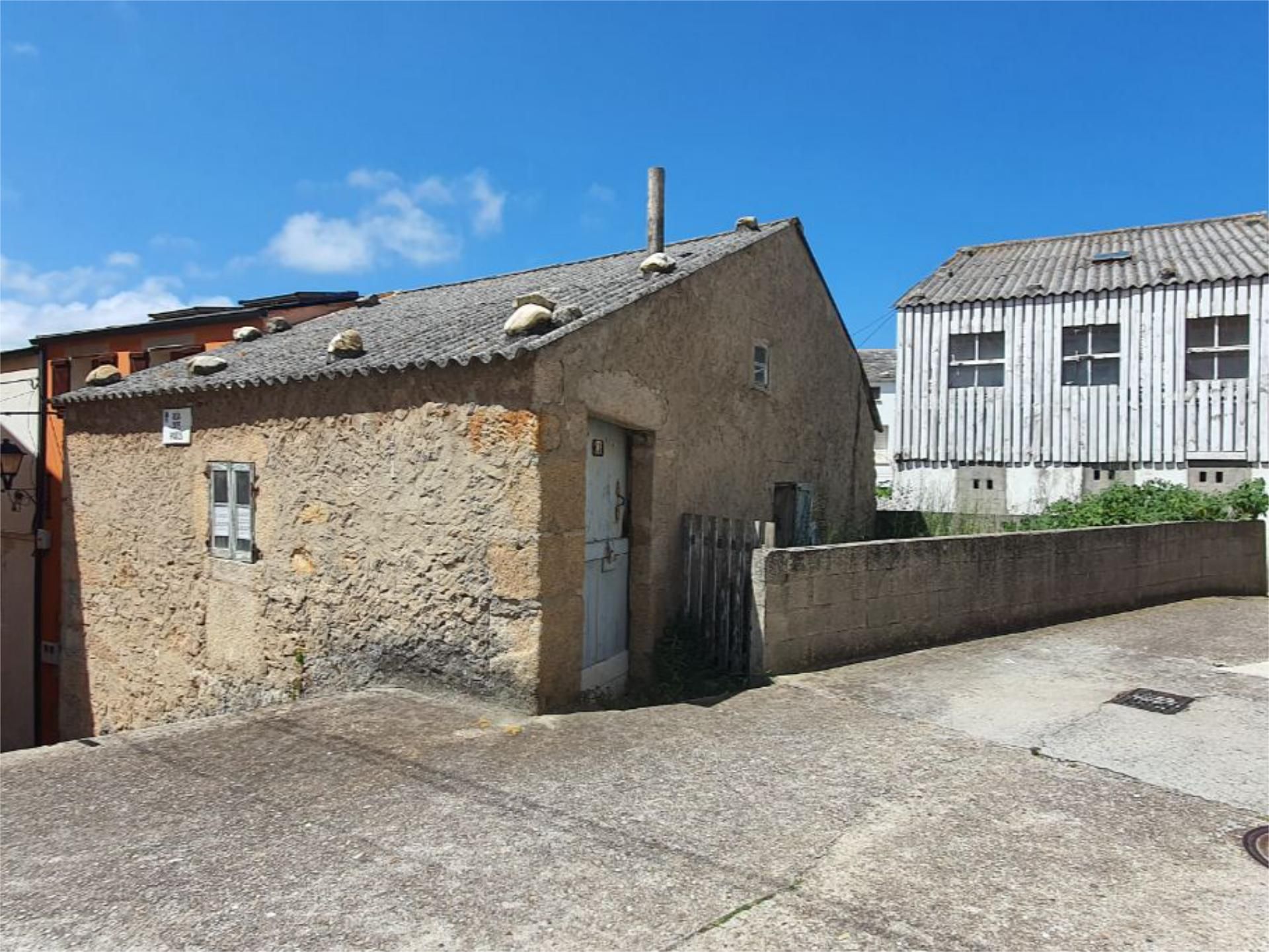 Vista exterior de Pis en venda en Cervo amb Jardí privat