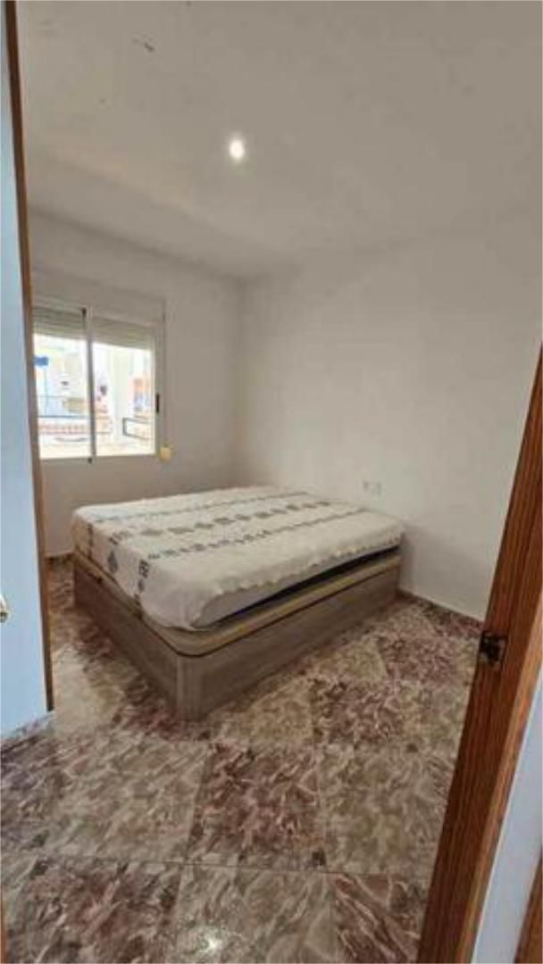 Habitación de Apartamento en venta en Oliva con Terraza