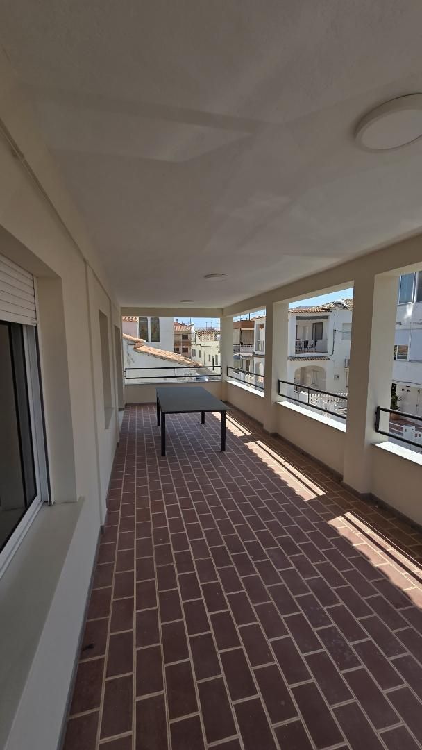 Terrassa de Pis en venda en Oliva amb Terrassa, Forn i Rentadora