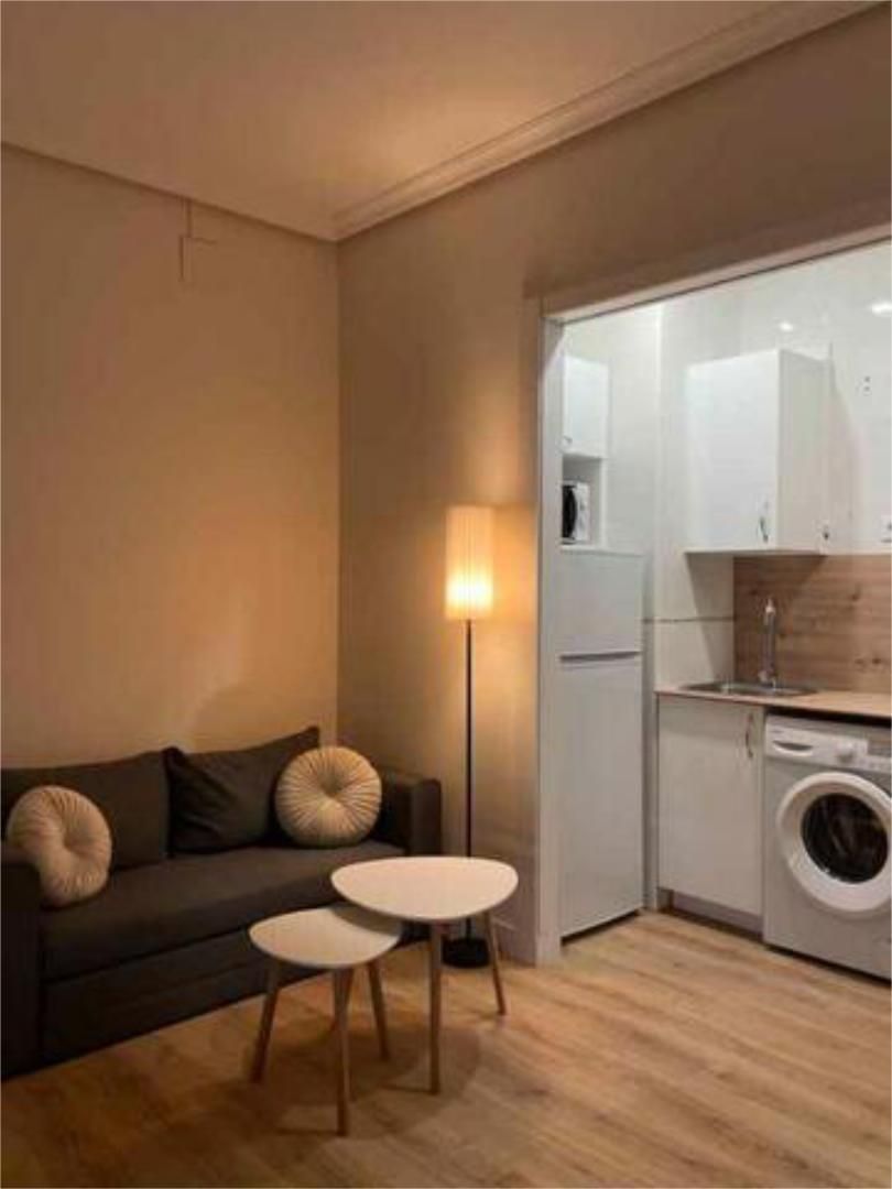 Dormitori de Apartament de lloguer en  Toledo Capital amb Moblat