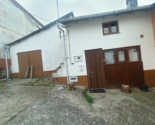 Exterior view of Single-family semi-detached to rent in A Pobra do Brollón 