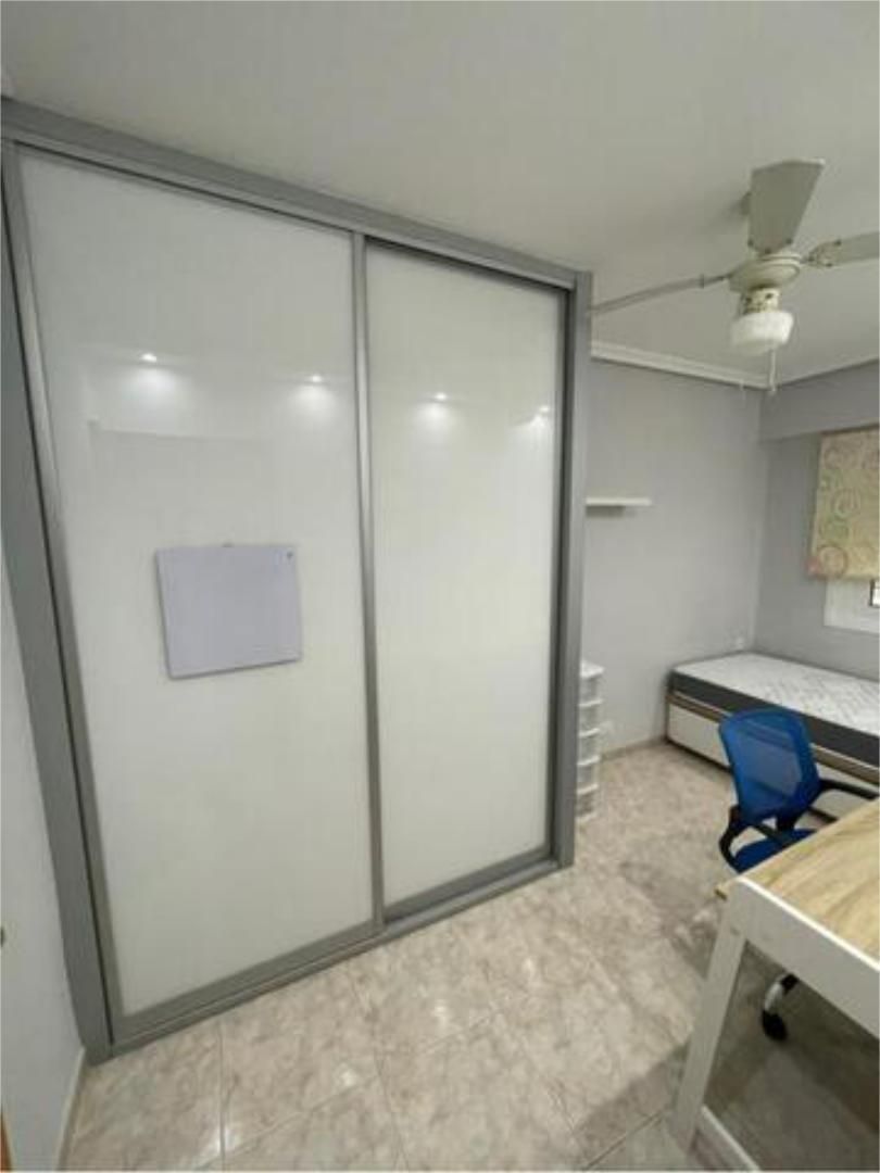 Bedroom of Flat to rent in  Almería Capital  with Heating and Furnished
