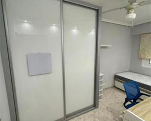Dormitori de Pis de lloguer en  Almería Capital amb Calefacció i Moblat