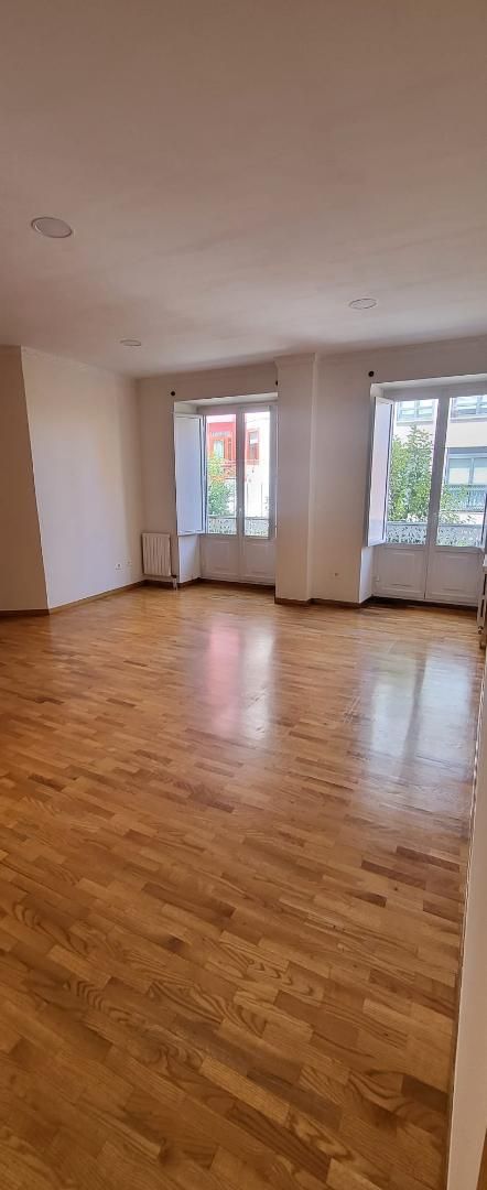 Flat to rent in Pi y margall, 8, Casco Vello