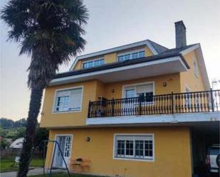 Vista exterior de Casa adosada en venda en Abegondo amb Calefacció, Jardí privat i Terrassa