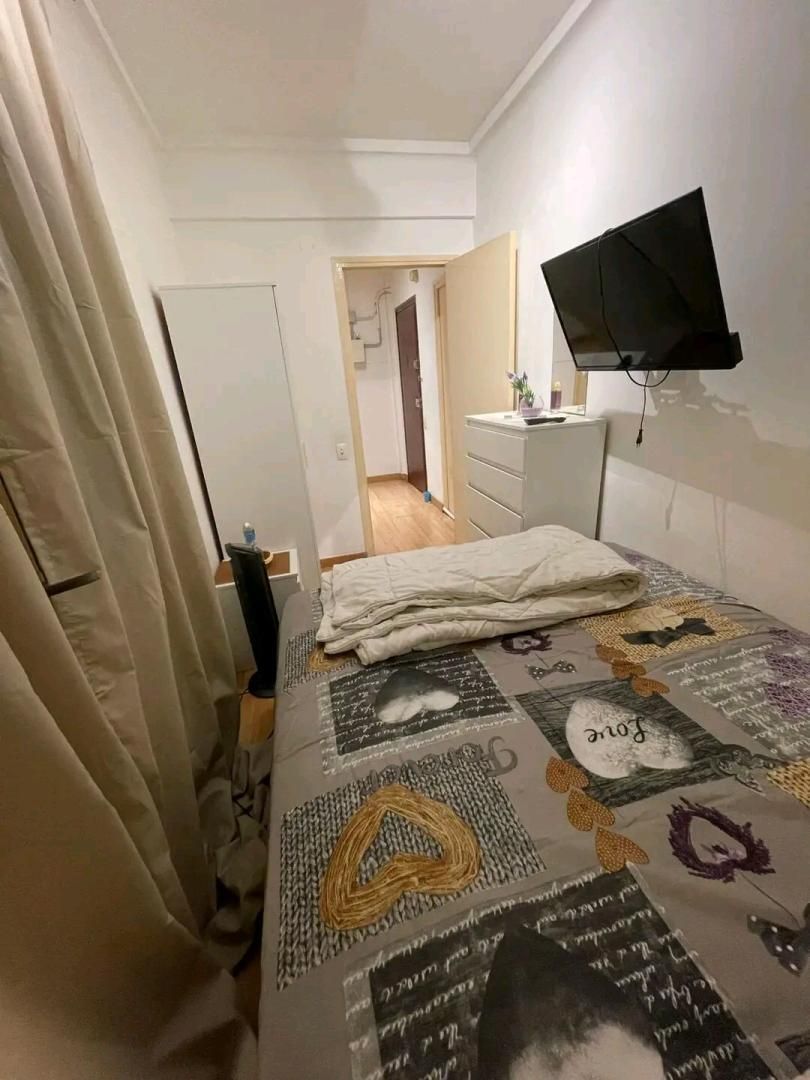 Dormitori de Estudi de lloguer en  Madrid Capital amb Aire condicionat, Calefacció i Moblat