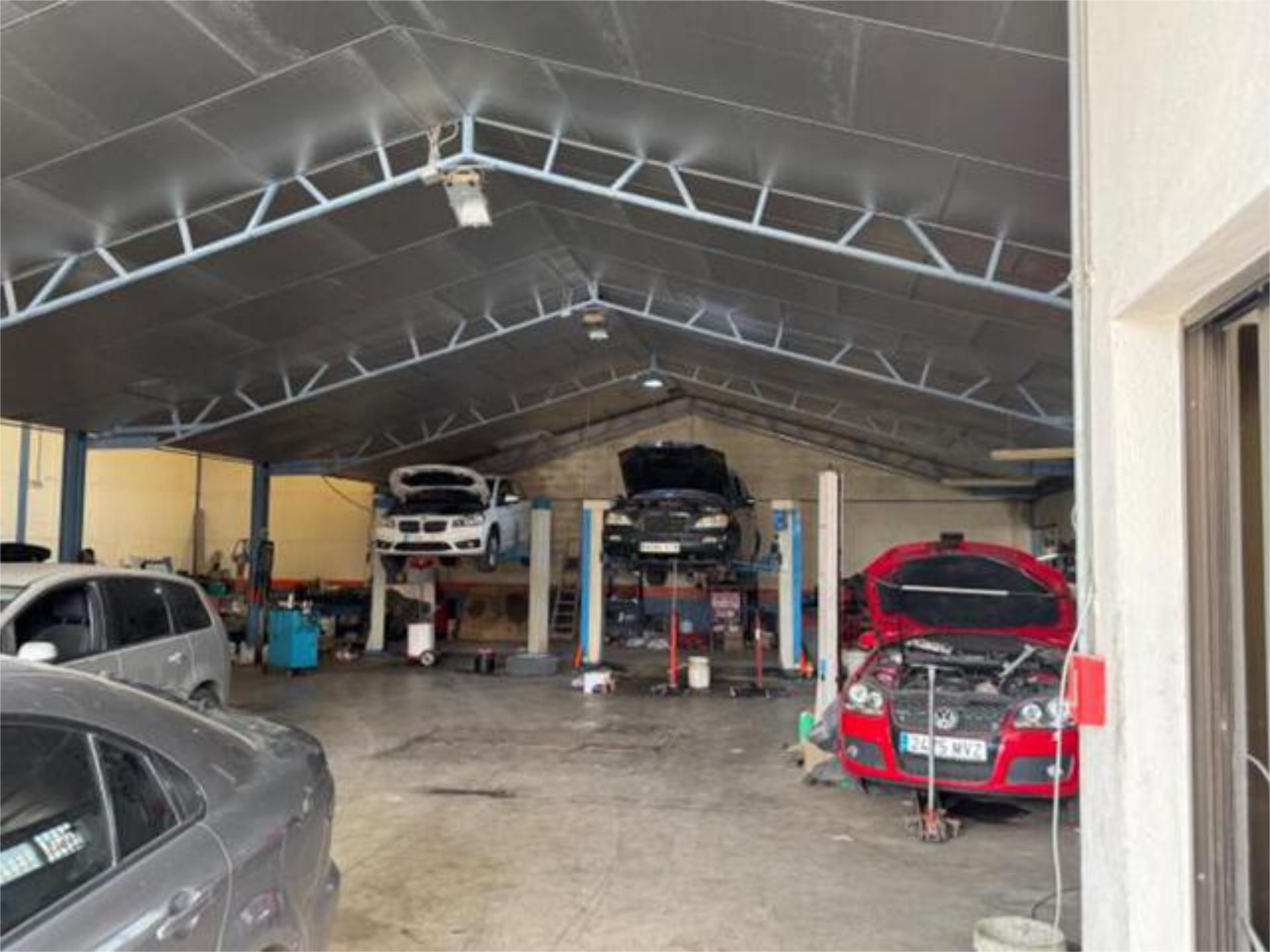 Aparcament de Nau industrial de lloguer en Cañada Rosal amb Aire condicionat