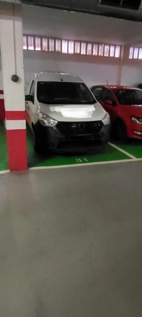 Aparcament de Garatge en venda en L'Hospitalet de Llobregat