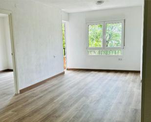 Bedroom of Flat for sale in  Granada Capital  with Balcony