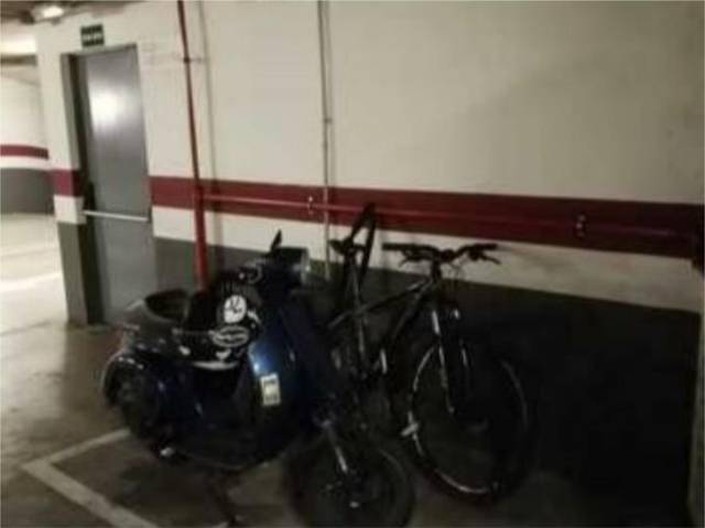 Garaje en Venta en Calle Mendigorría, 6 en San Lorenzo