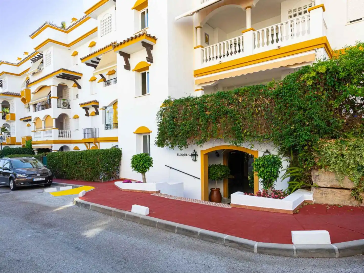 Flat for rent in Bulevar Ashmawi, 6, La Carolina - Guadalpín Exterior view of Flat for rent in Marbella with Air Conditioner, Heating and Private garden