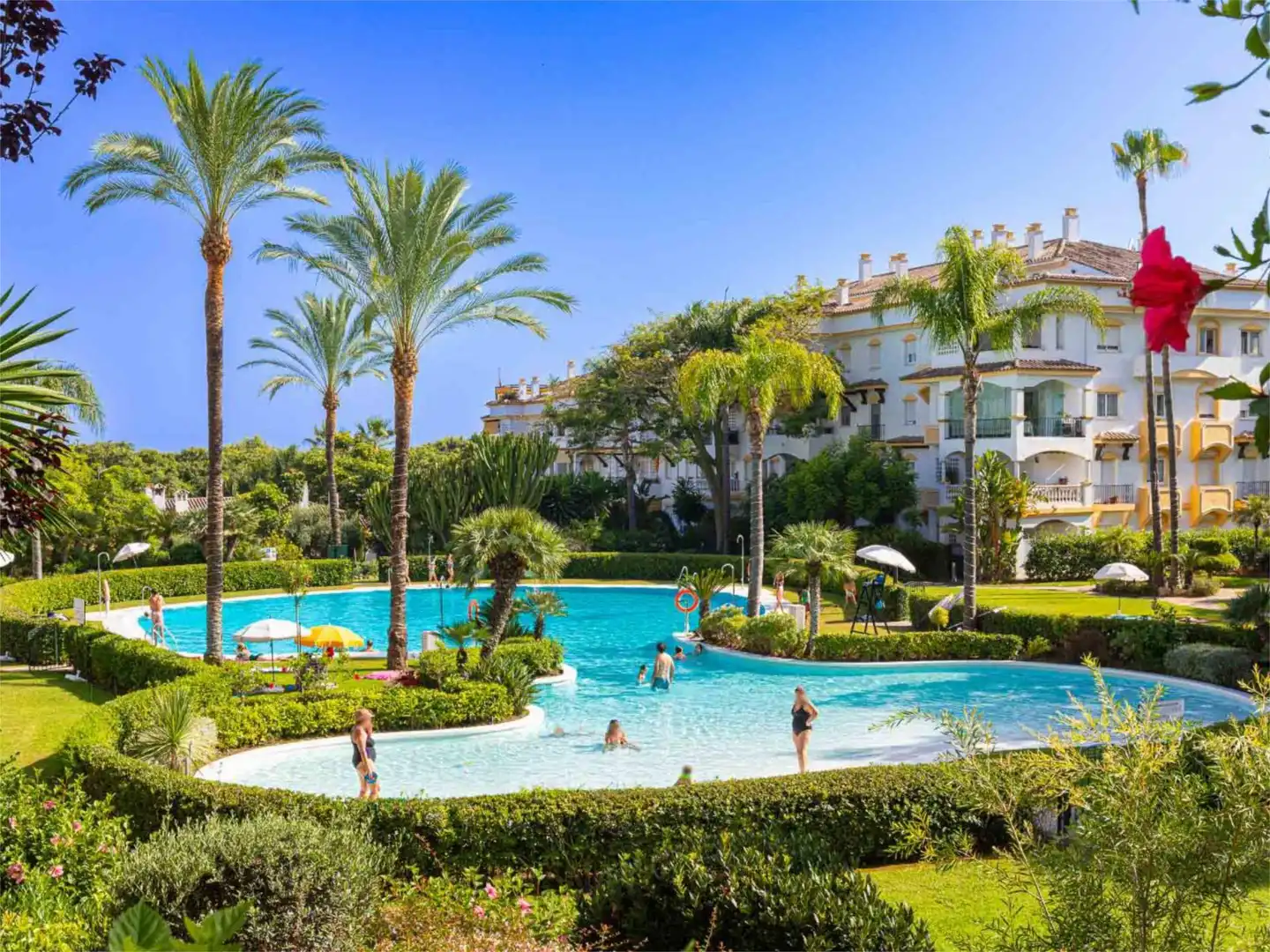 Flat for rent in Bulevar Ashmawi, 6, La Carolina - Guadalpín Garden of Flat for rent in Marbella with Air Conditioner, Heating and Private garden